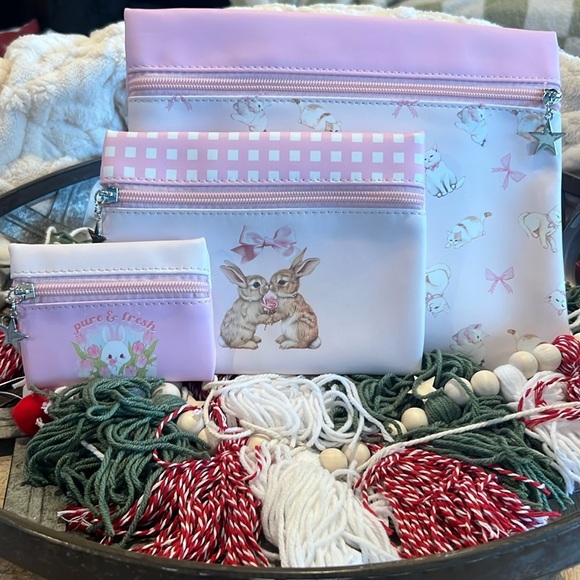 👗Bundle 5/$25👗 NWT 3piece bag set - Picture 1 of 4